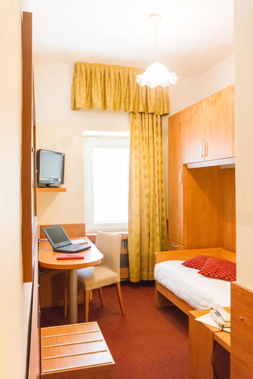 Hotel Sant'Ilario Rovereto  Eksteriør billede